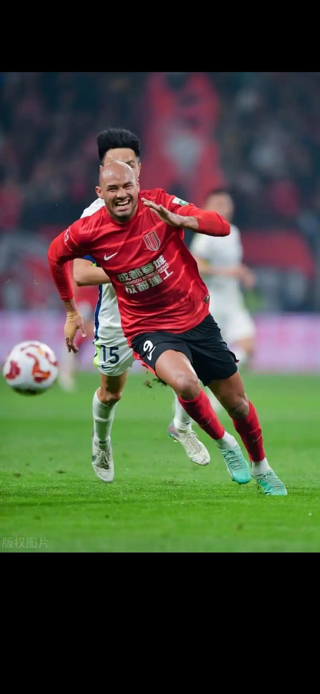 包含太狠了！成都蓉城围绕欧超杯单刀错失国际比赛日曼联调整名单以备CBA季后赛，冲刺阶段广州队造点机会的词条IM电竞