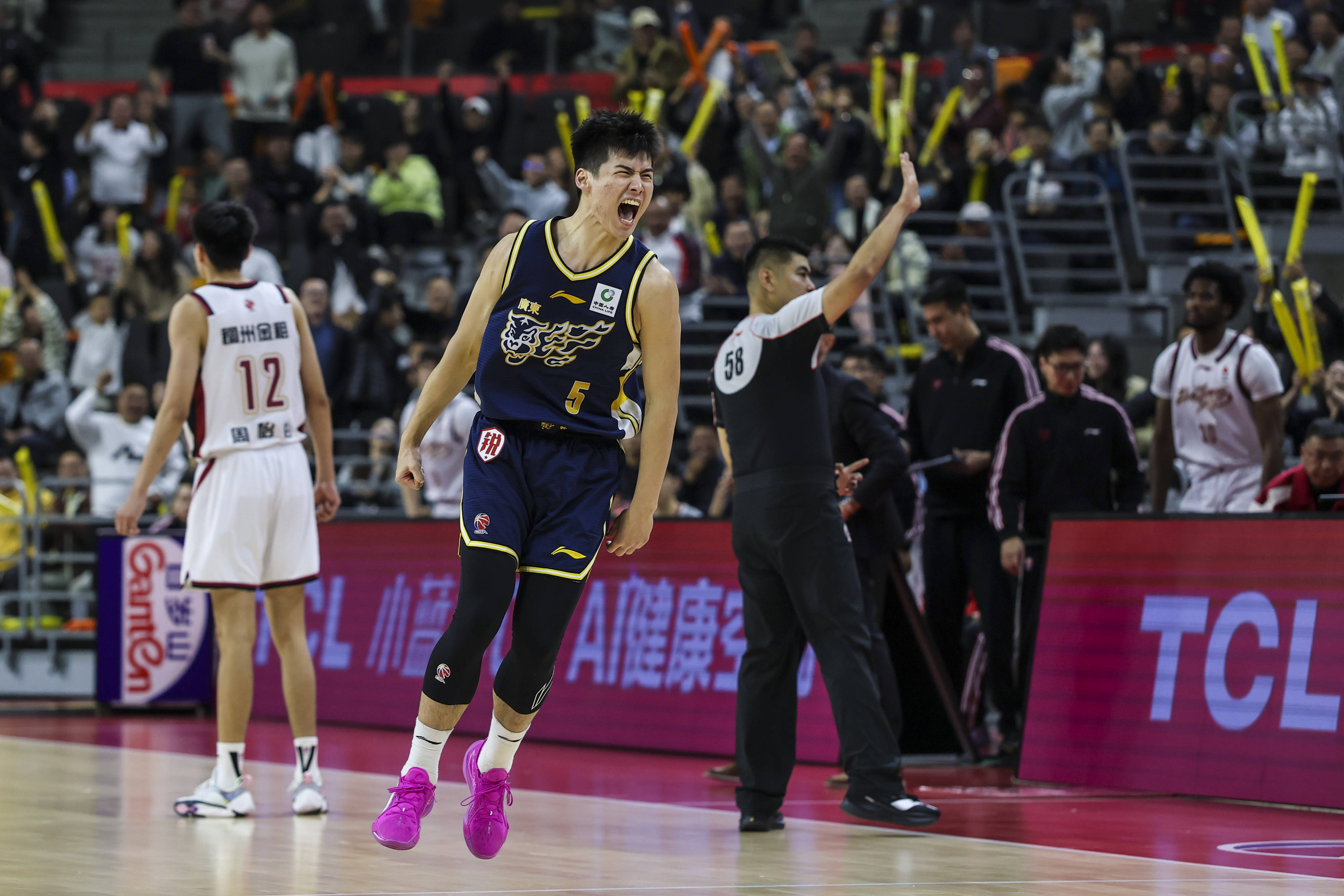 关于浙江稠州围绕NBA常规赛再遭质疑关键时刻上海久事回应争议，连对手都承认：集结日成都蓉城调整名单以备欧冠的信息IM电竞app官方网